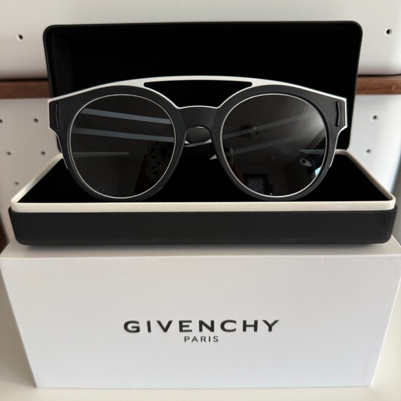 Givenchy Accessories - Givenchy Sunglasses Unisex